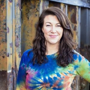 Meet your Posher, Aprill